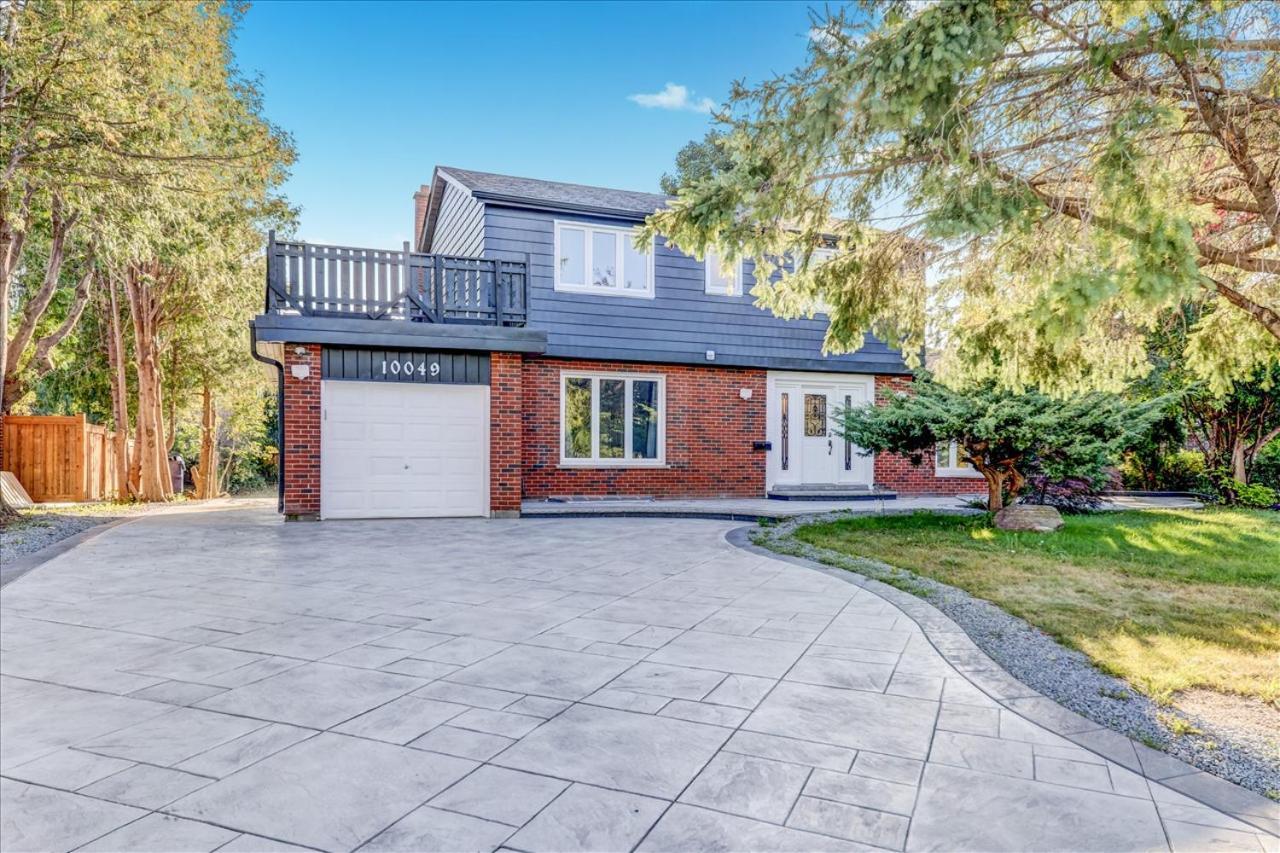 Stunning 7 Bedroom Rougeview Home With 2 Kitchens, 5 Bathrooms, Amazing Backyard & 8-Car Parking Toronto Kültér fotó